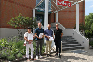 Die Gewinner haben iPad erhalten