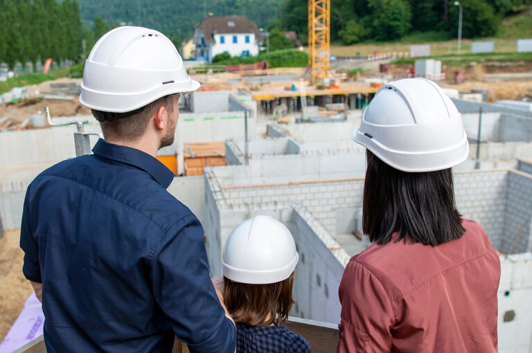 Planen - Bauherren auf Baustelle 2